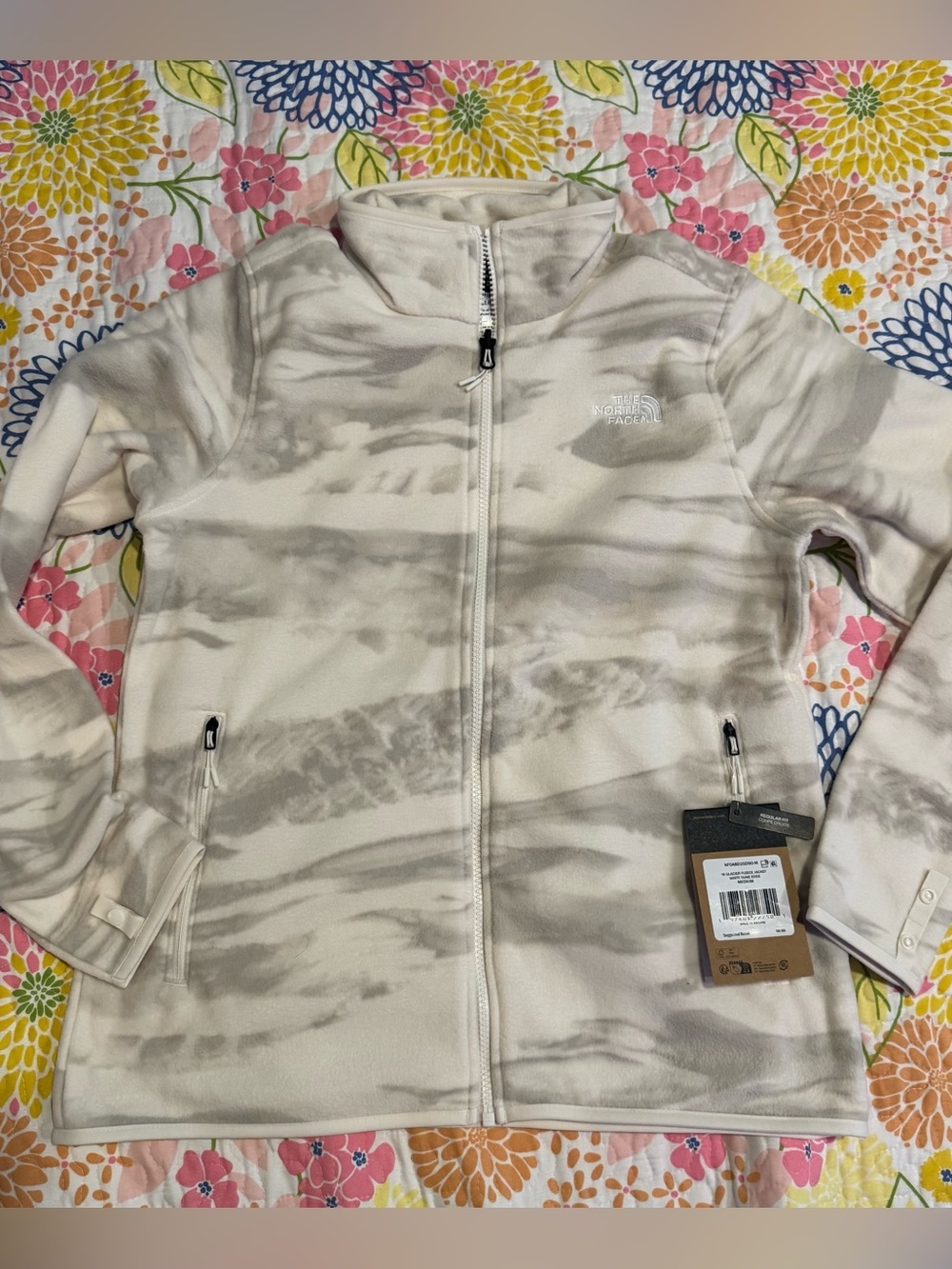 NWT small WOMENS glacier fleece jacket white dune edge